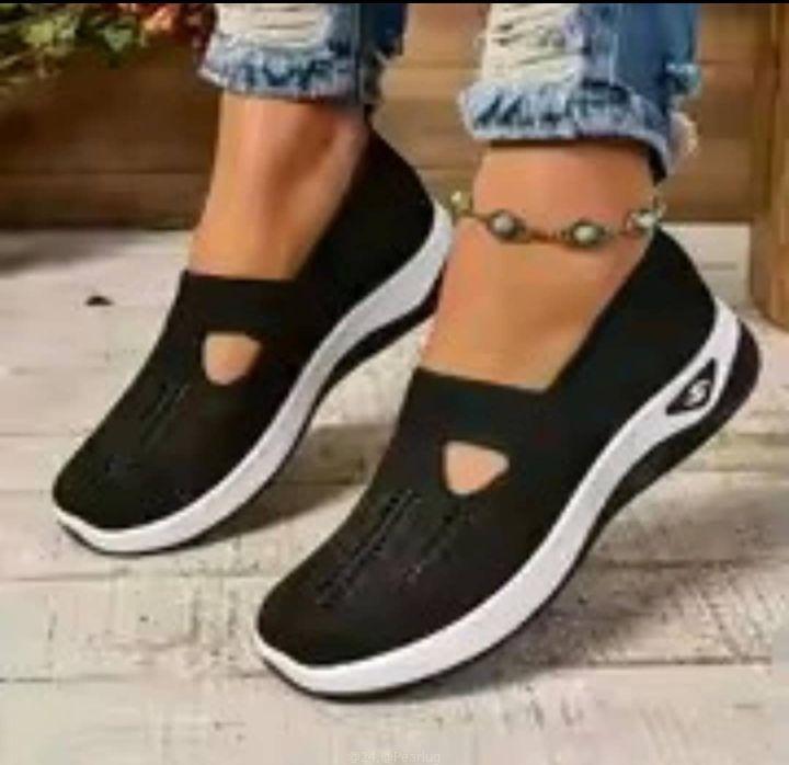 Women’s comfert slip_on sneakers