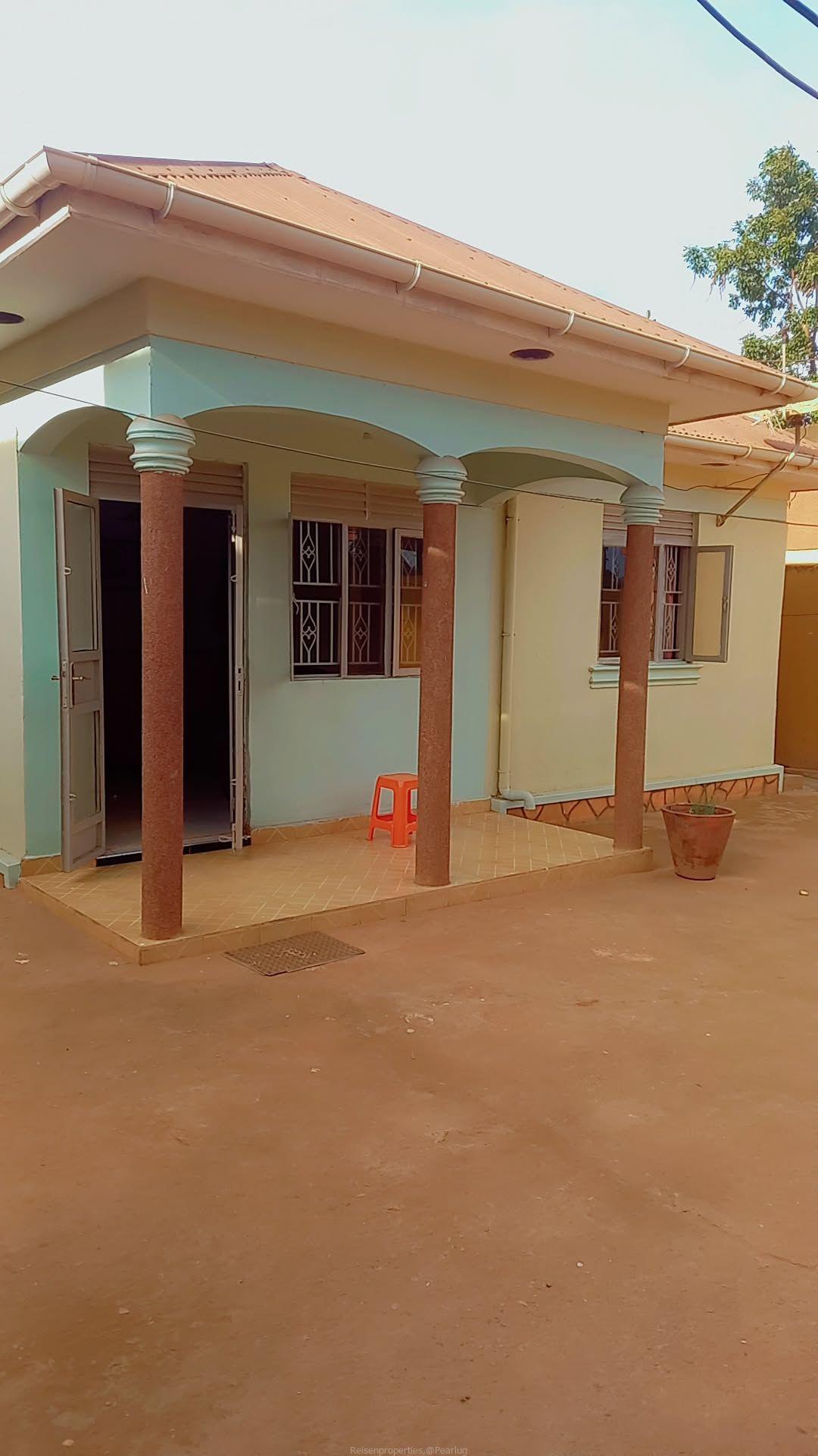 Commercial property on sale in Kampala lusaze near lavanda hotel