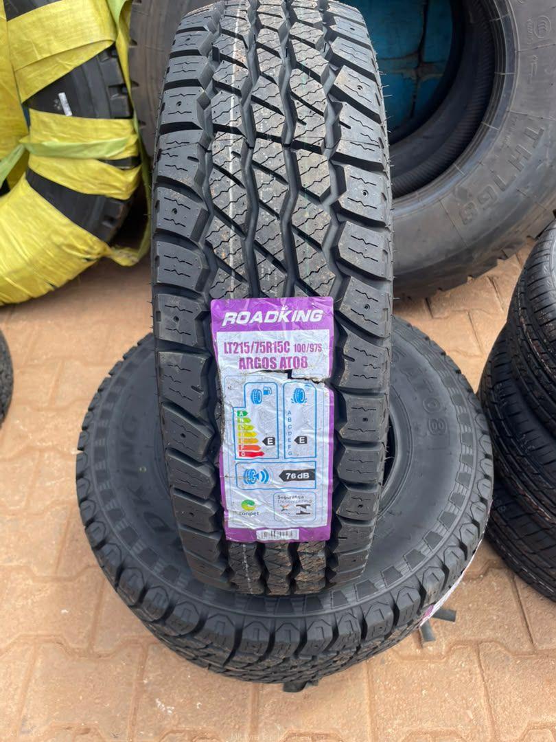 215/75R15 ROAD KING