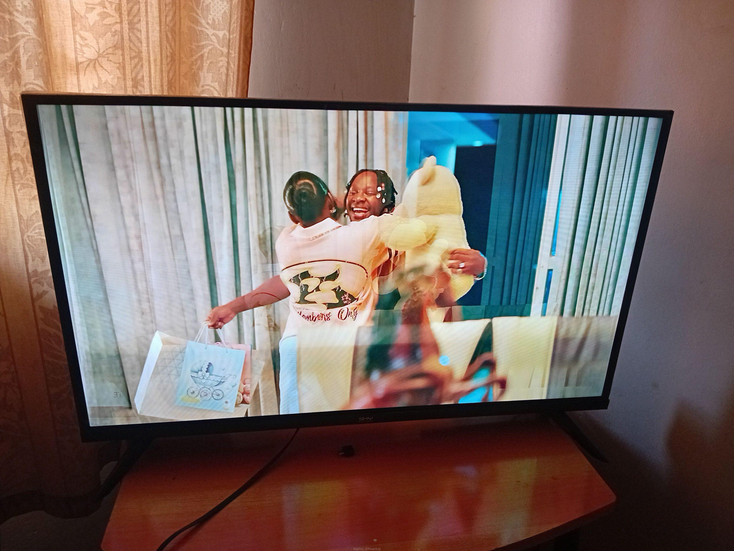 32 inch TV