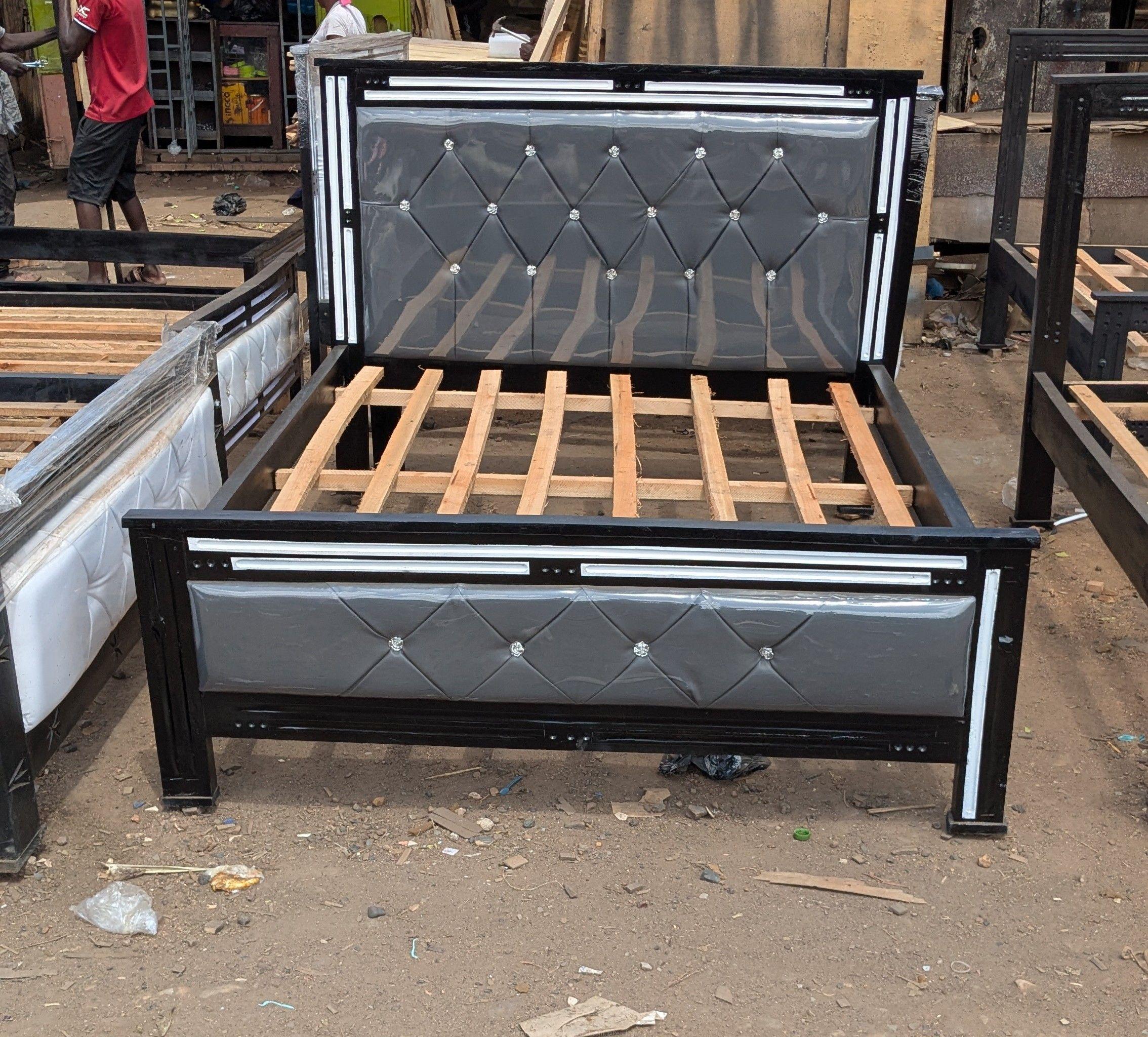 Flat leather beds 5*6