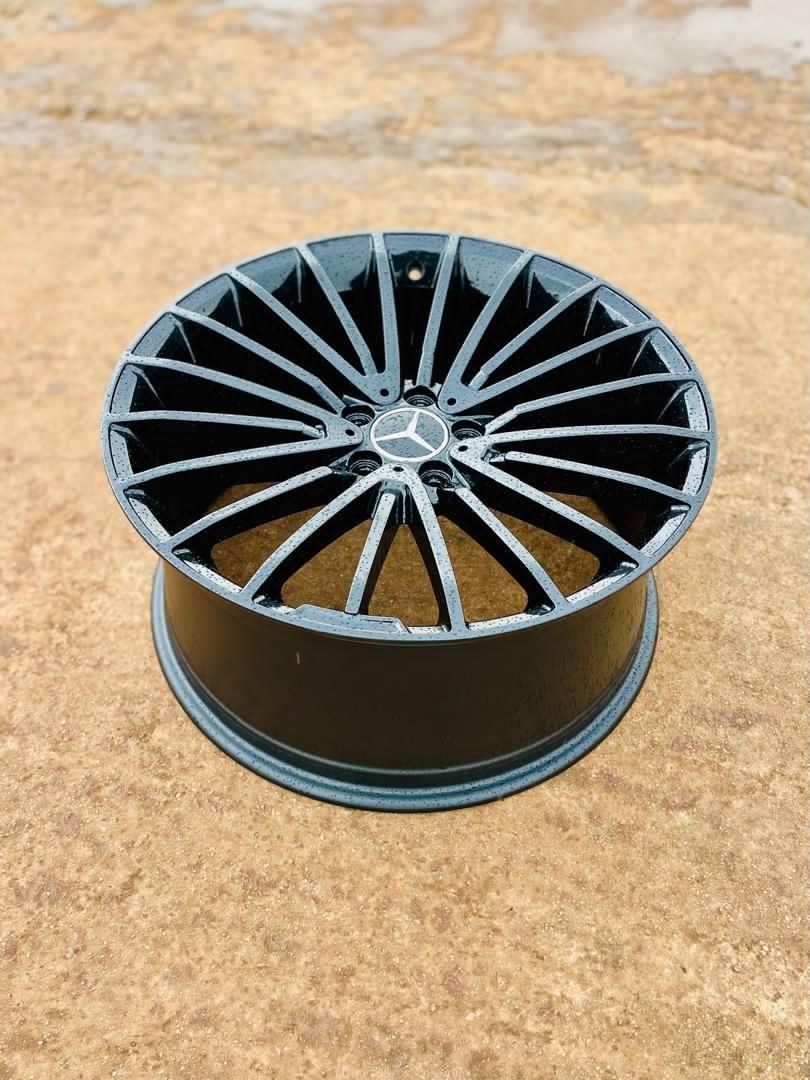Mercedes Benz size 20