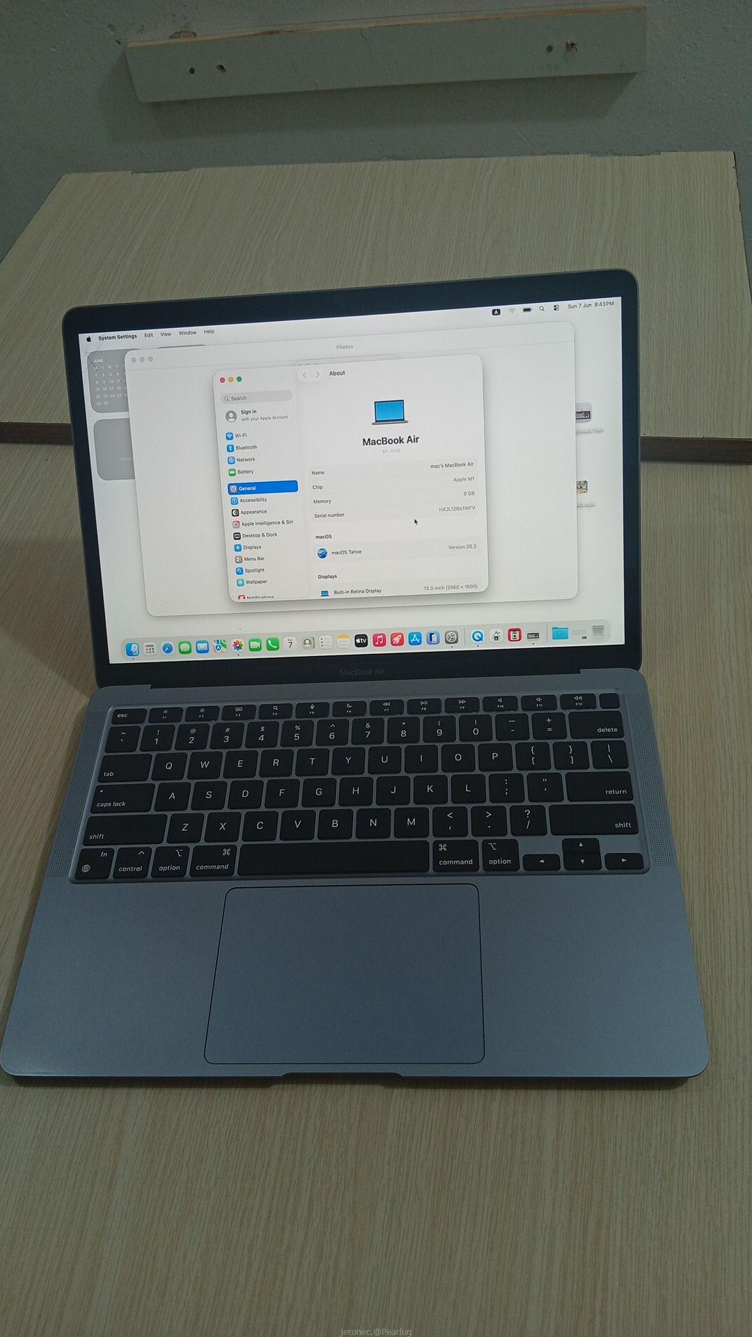 M1 Mac book air 8gb 256ssd