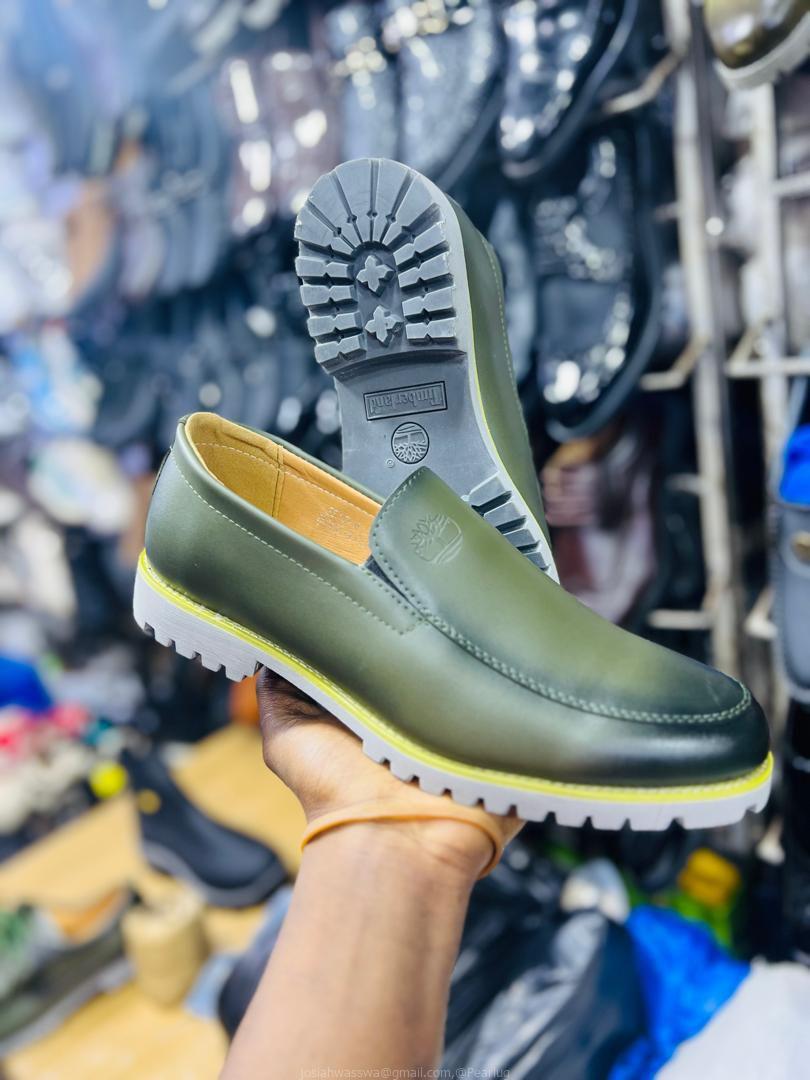 Shoe