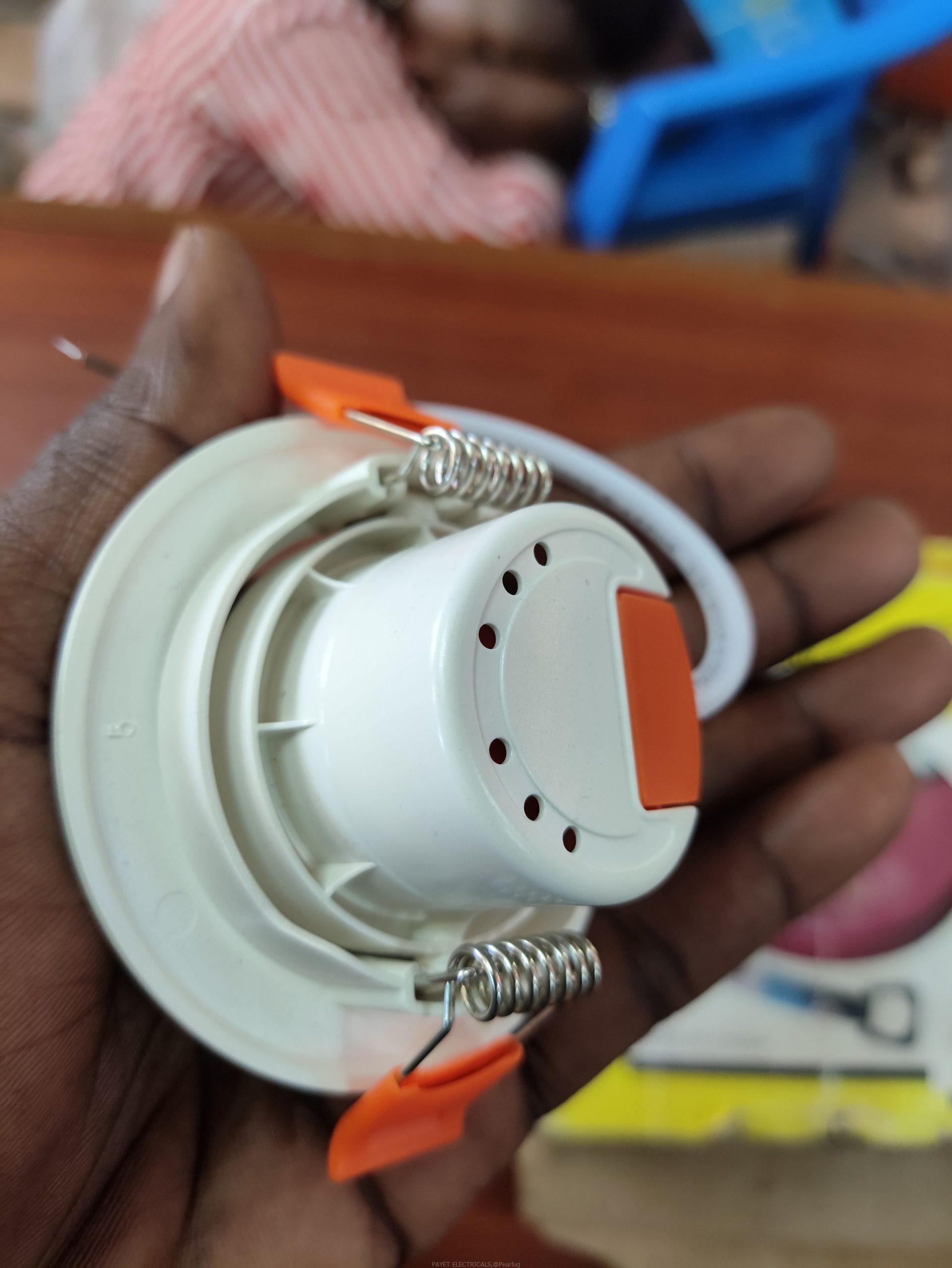 3colours LED spot light/white body 7watts