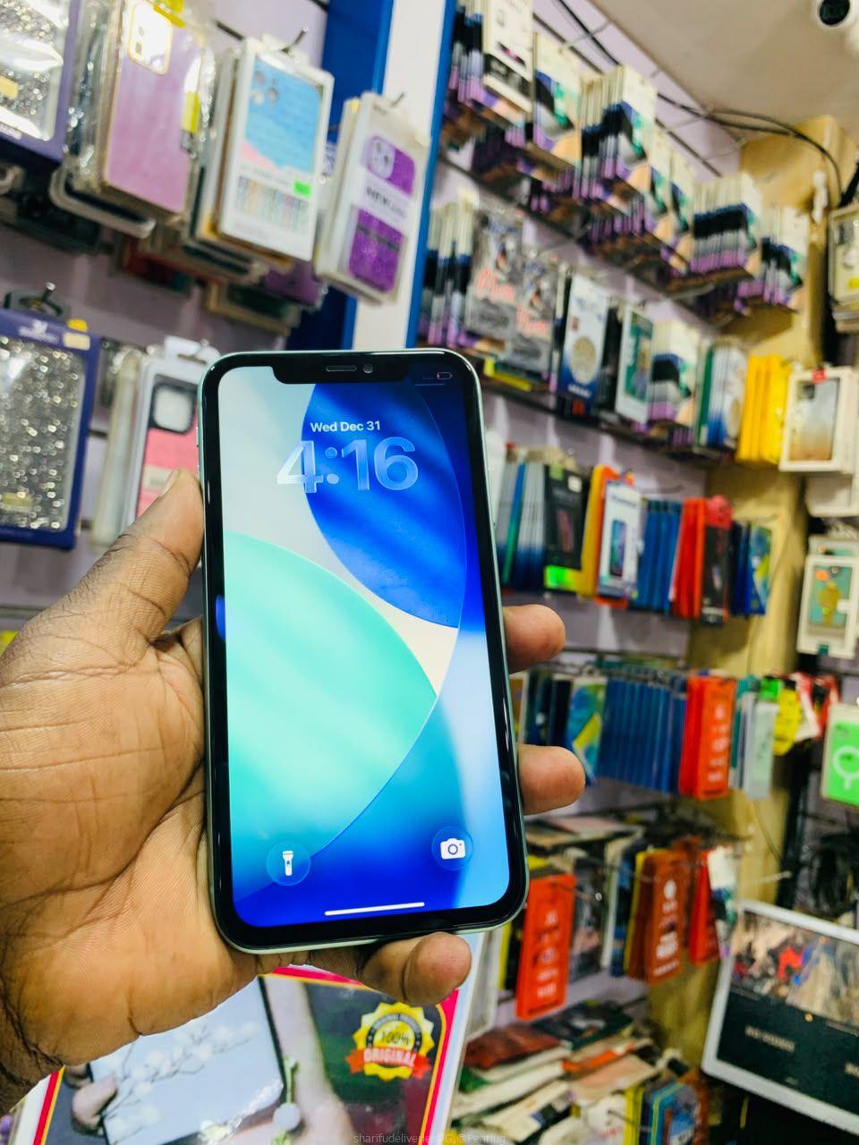 Apple iPhone 11