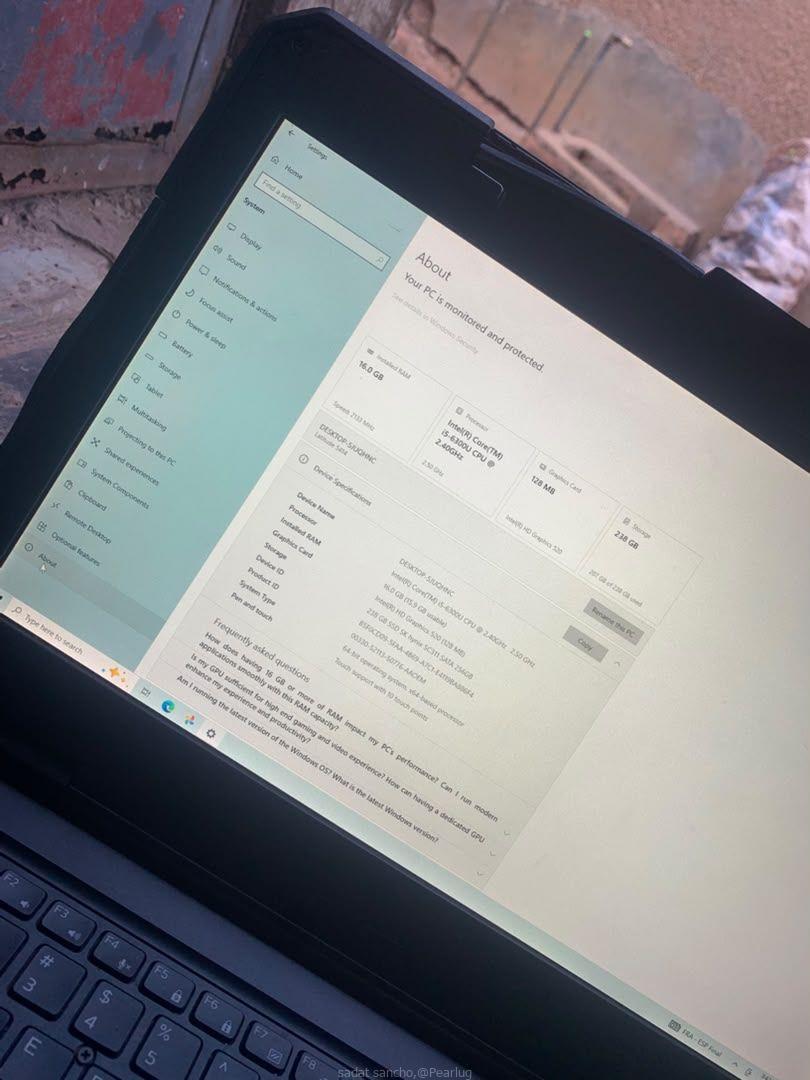 LAPTOP