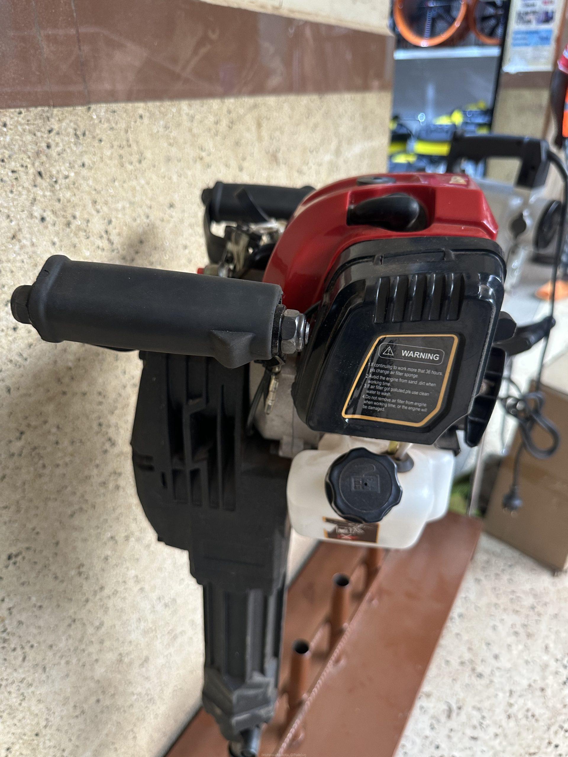 Brand new gasoline hammer 100petrol demolition jackhammer concrete breaker