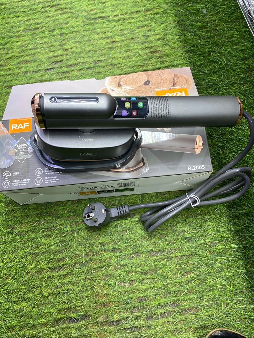 Electric steam iron