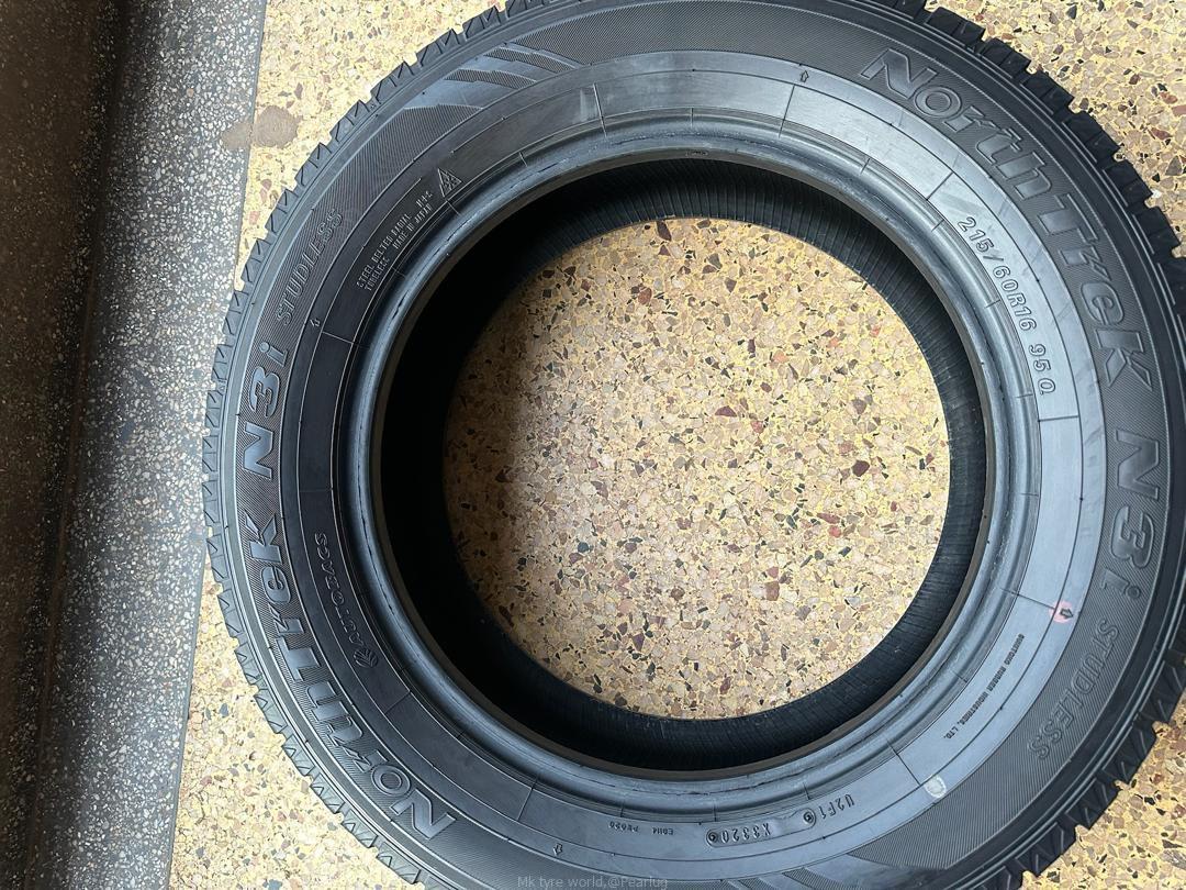 215/60R16 YOKOHAMA