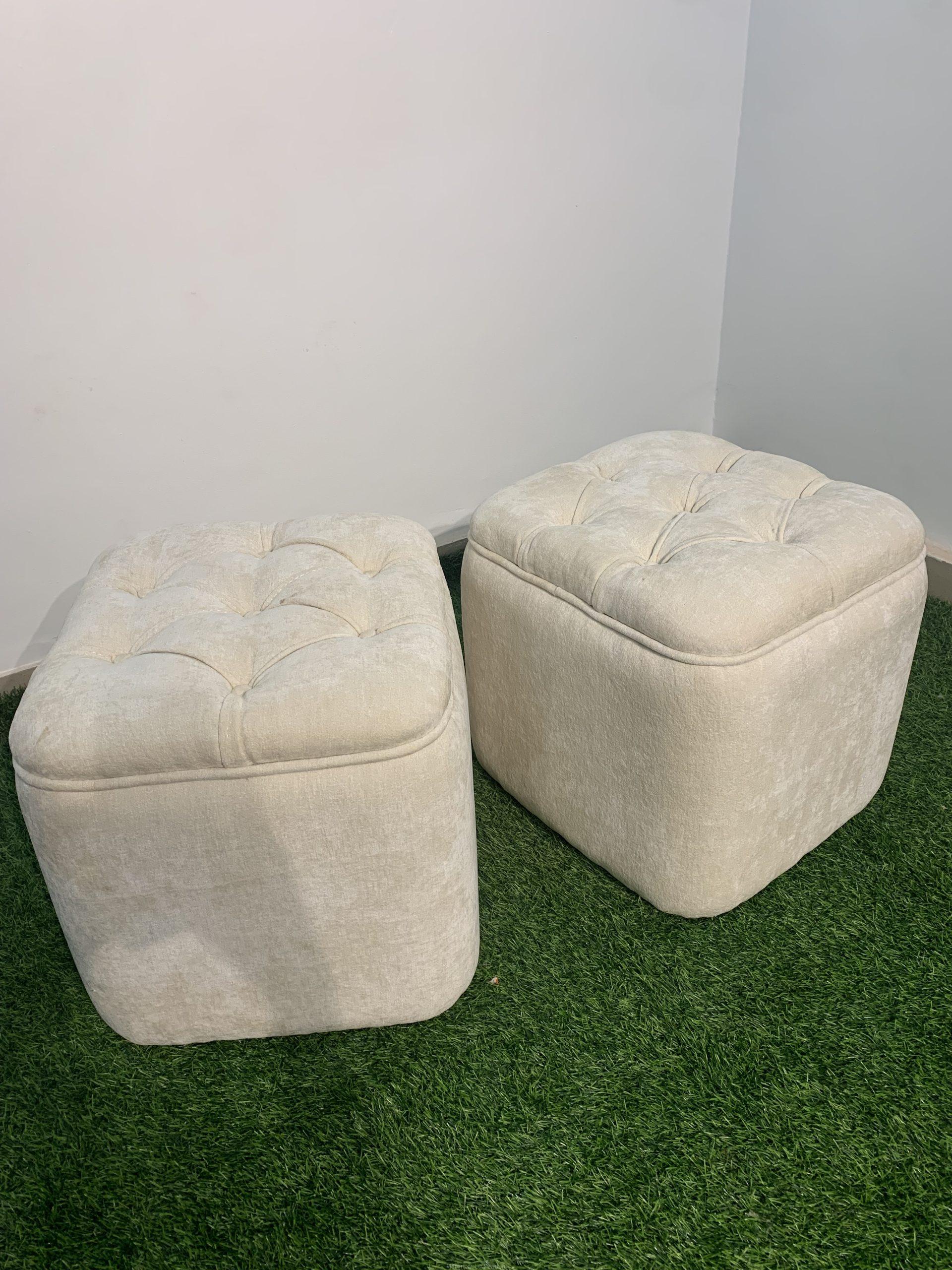 Poof seat