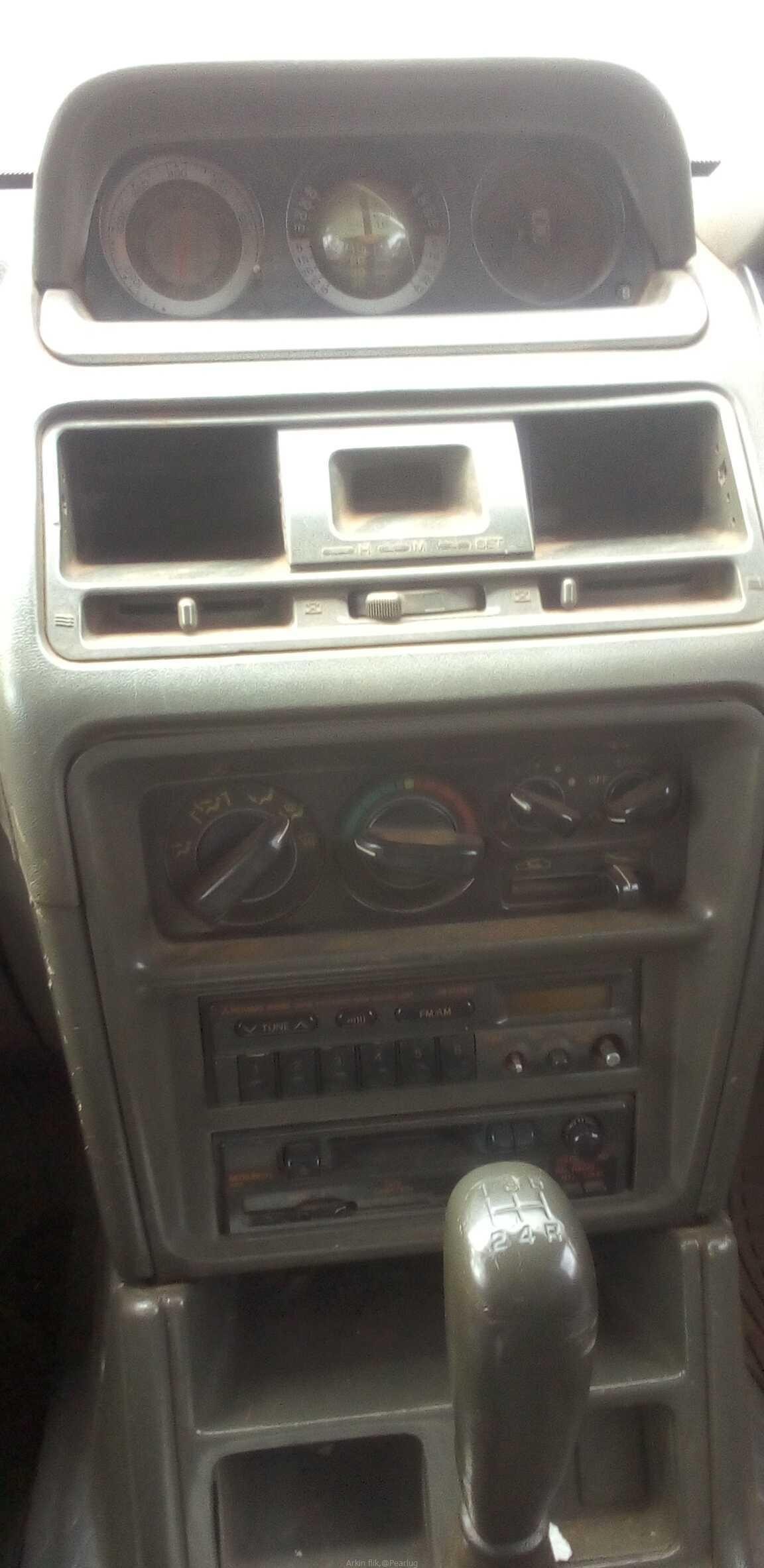 Mitsubishi pajero2001