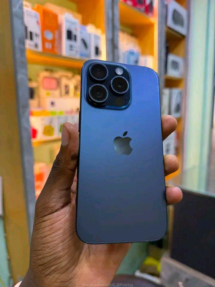 APPLE IPHONE 15 PRO