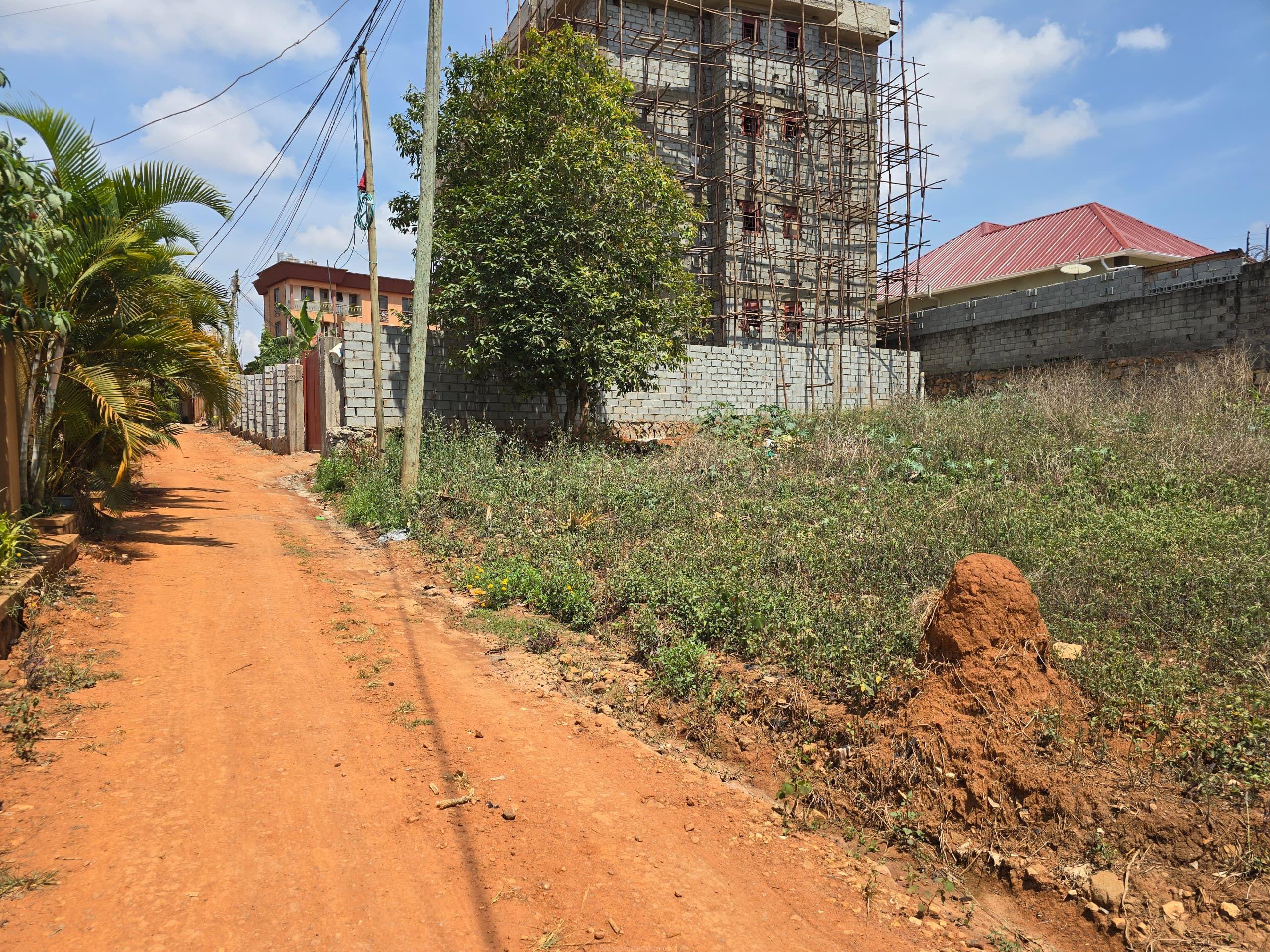 100x100ft in Namugongo at Ugx230m