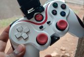 Mobile game pad