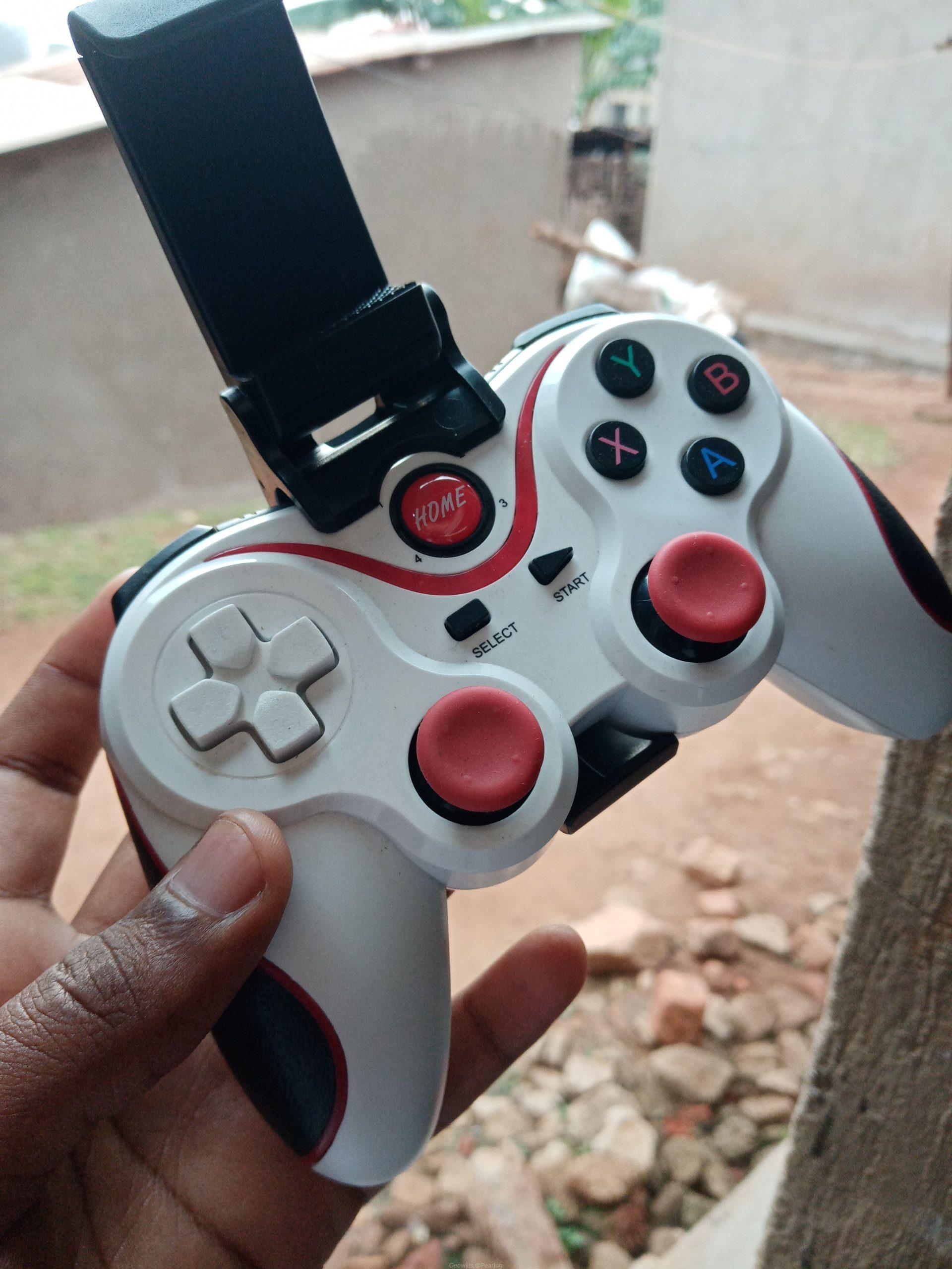 Mobile game pad