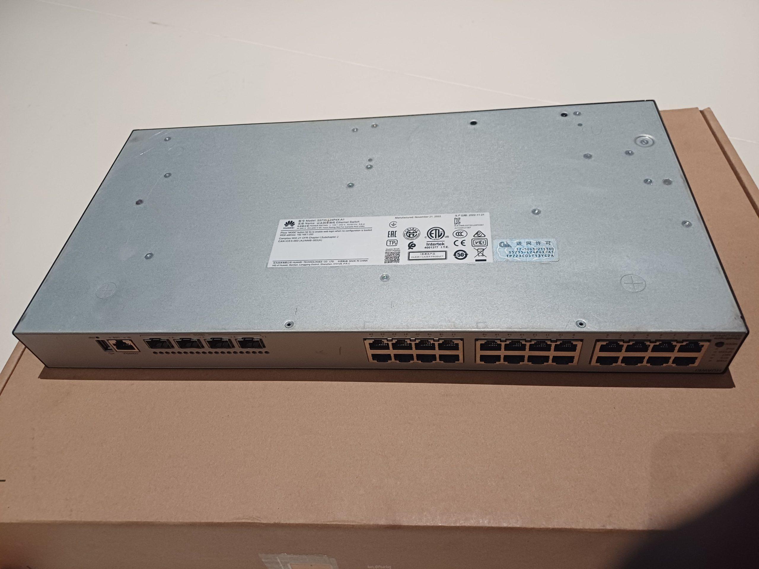 Huawei CloudEngine S5735 Switch, 24xGE RJ45/4x10GE SFP+/PoE+
