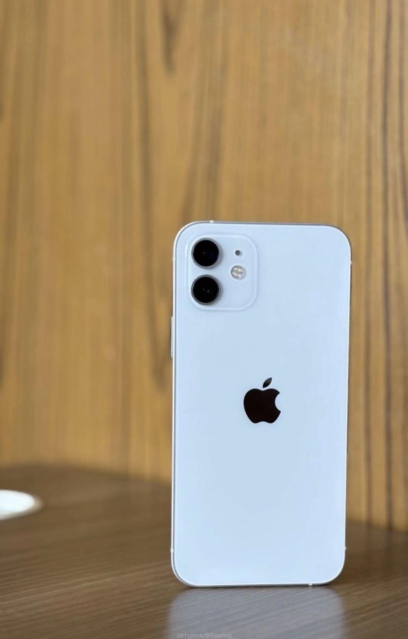 iPhone 12