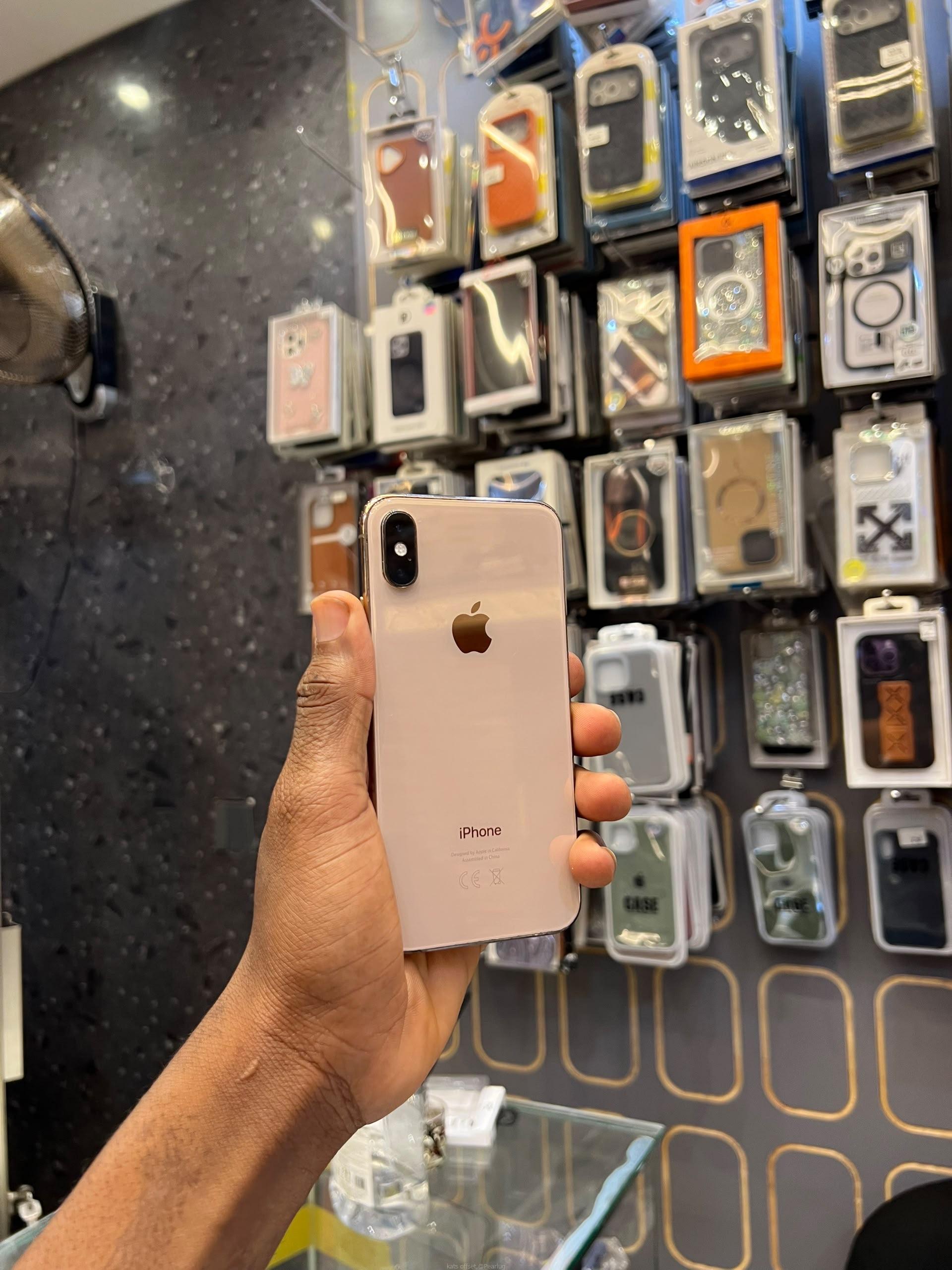 iPhone XS 256gb clean