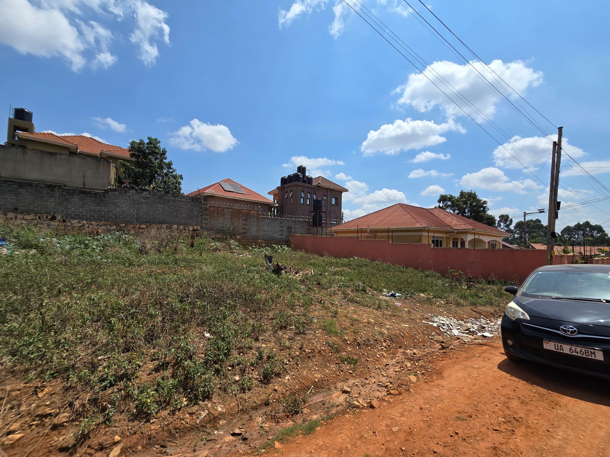 100x100ft in Namugongo at Ugx230m