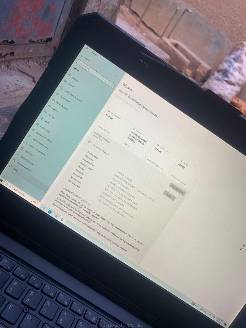 LAPTOP