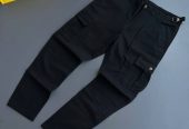 Beltless gargo pants