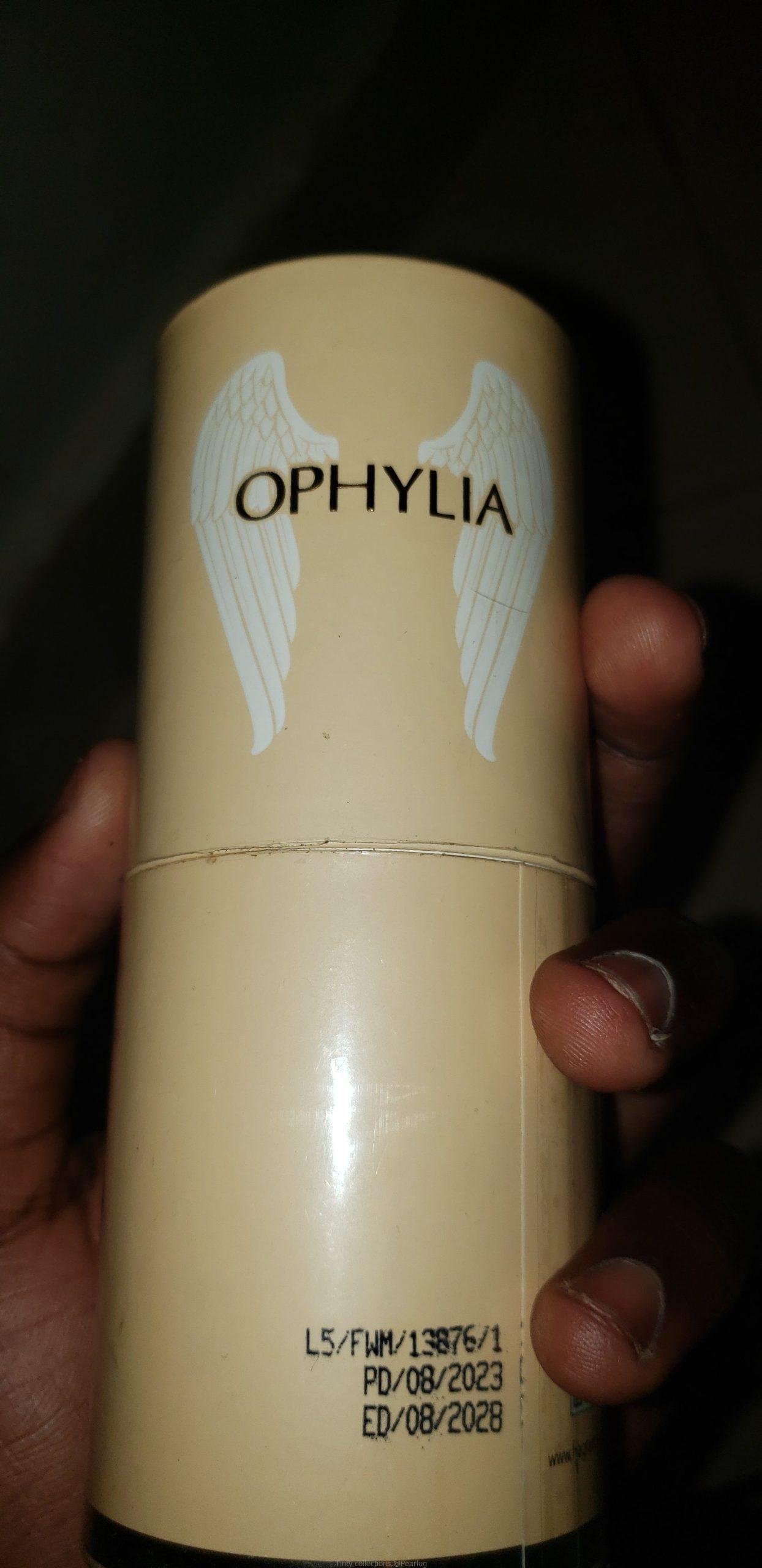 Perfumes and shower gel