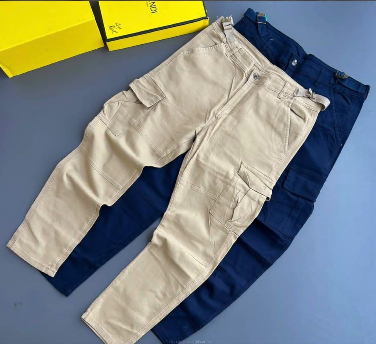 Beltless gargo pants