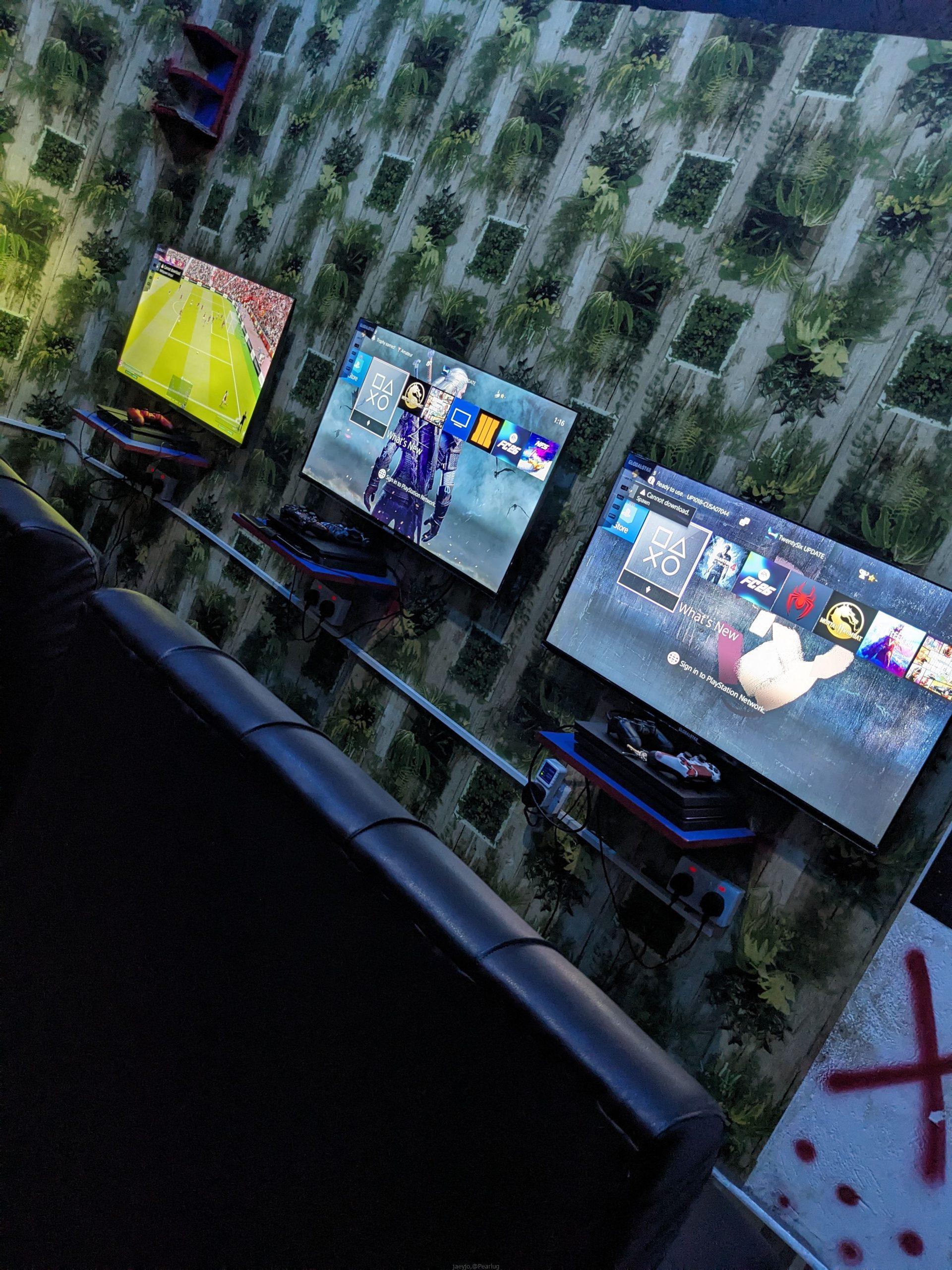 Full gaming station
