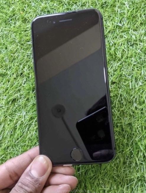 iPhone 8