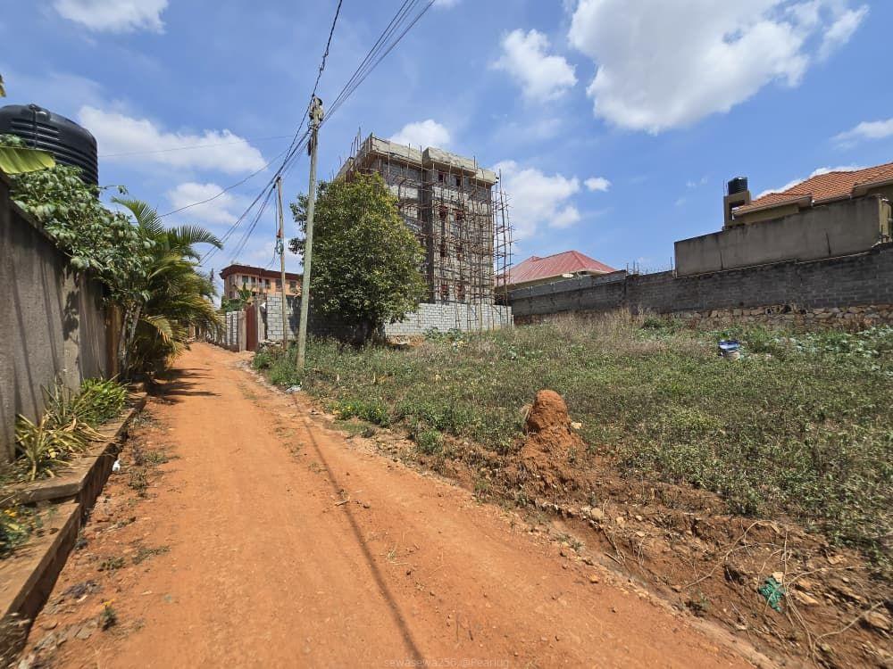 100x100ft in Namugongo at Ugx230m
