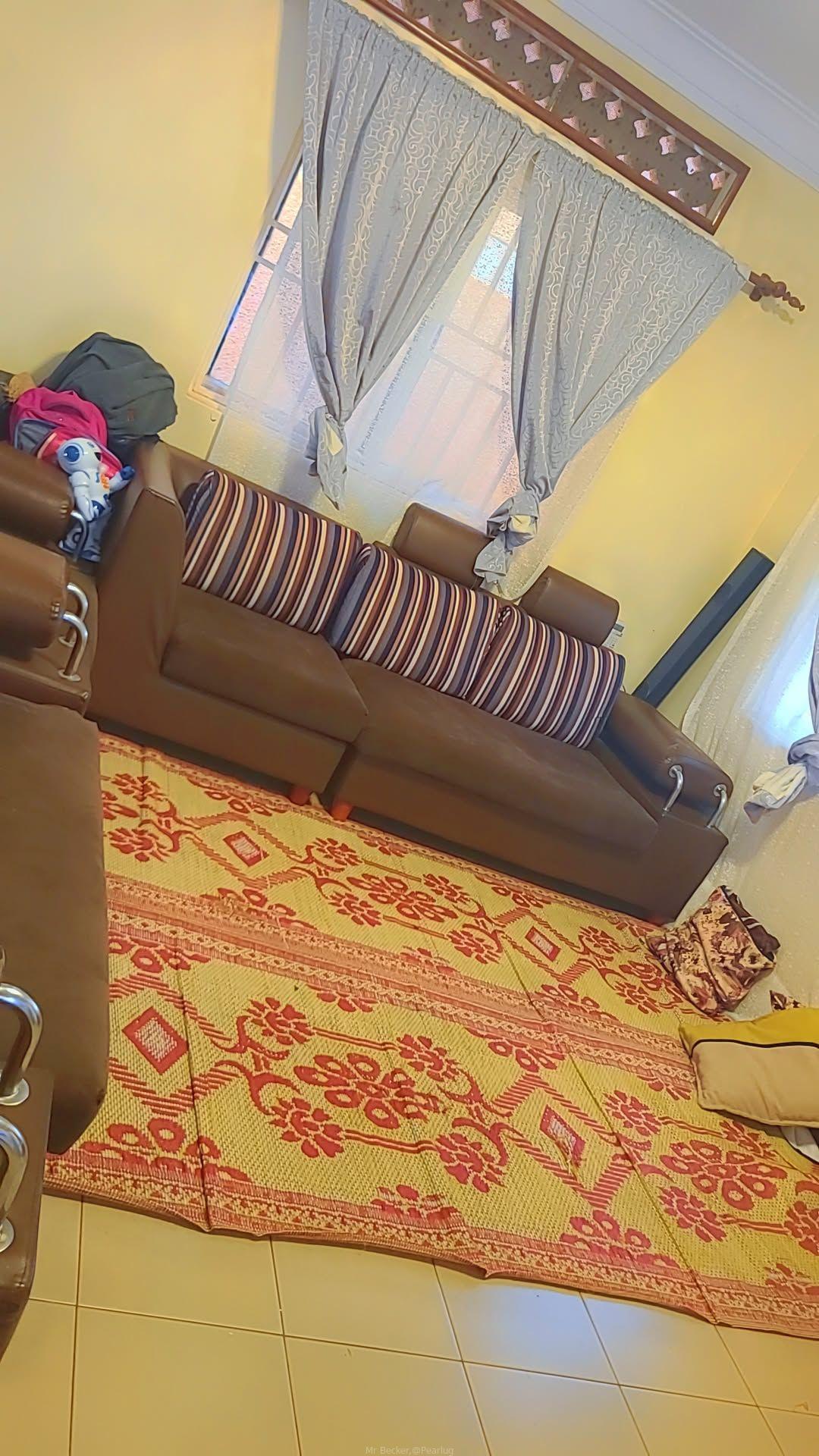 7 SEATER LEATHER COUCH