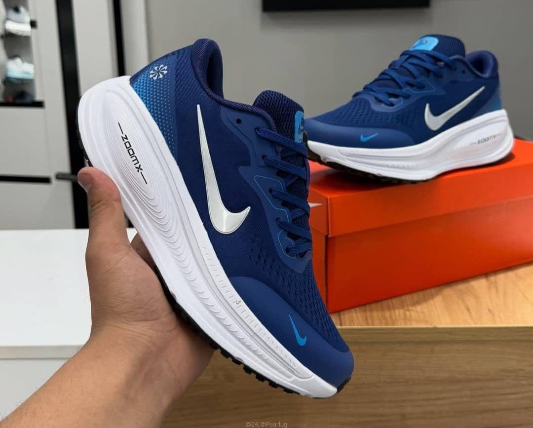 MEN /WOMEN NIKE RUNNING SHOES