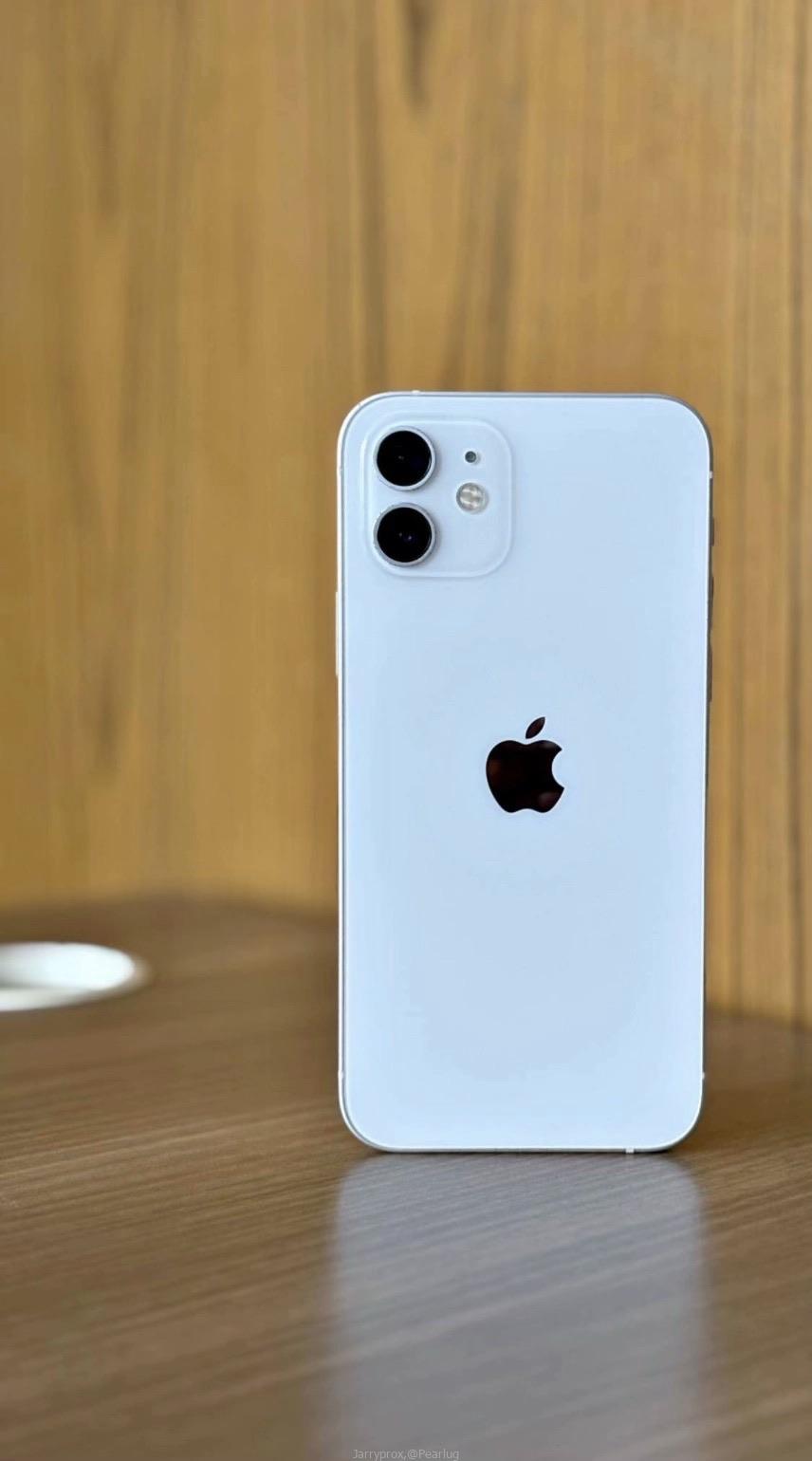 iPhone 12