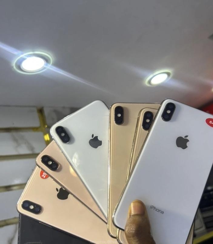 iPhone XS