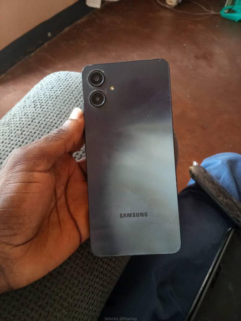 Samsung A06