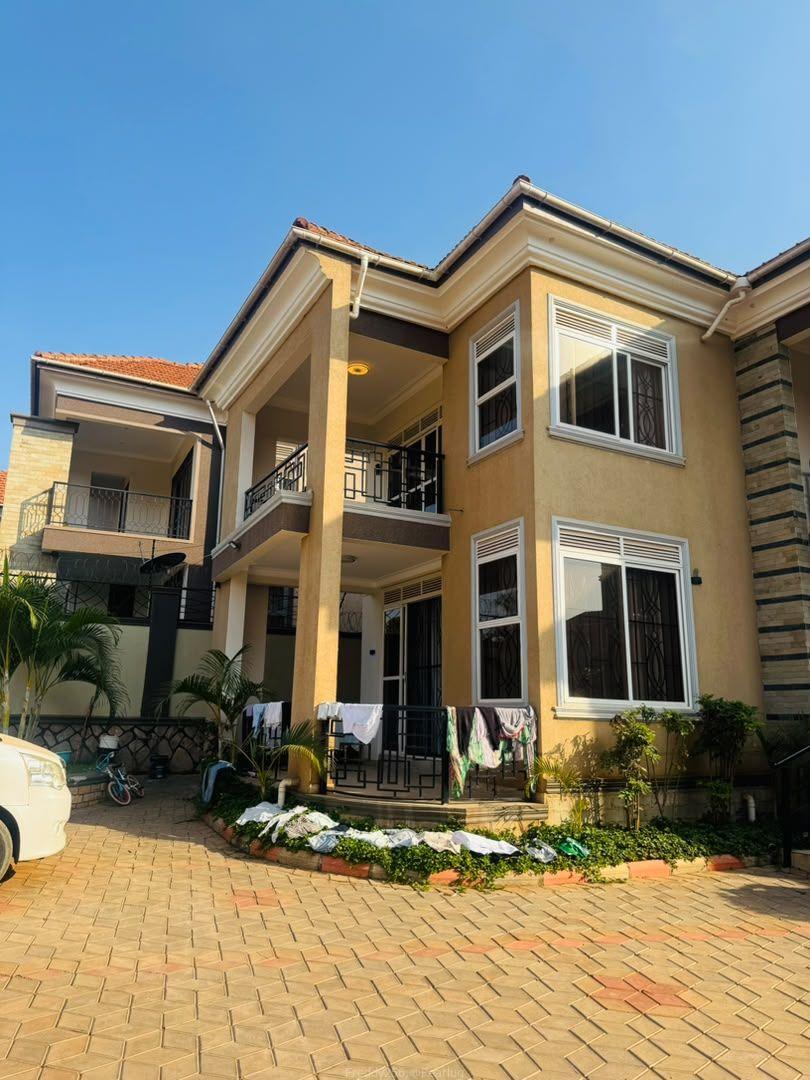 House for sale 6 bedroom 2 boys quarters 14.5 decimals title