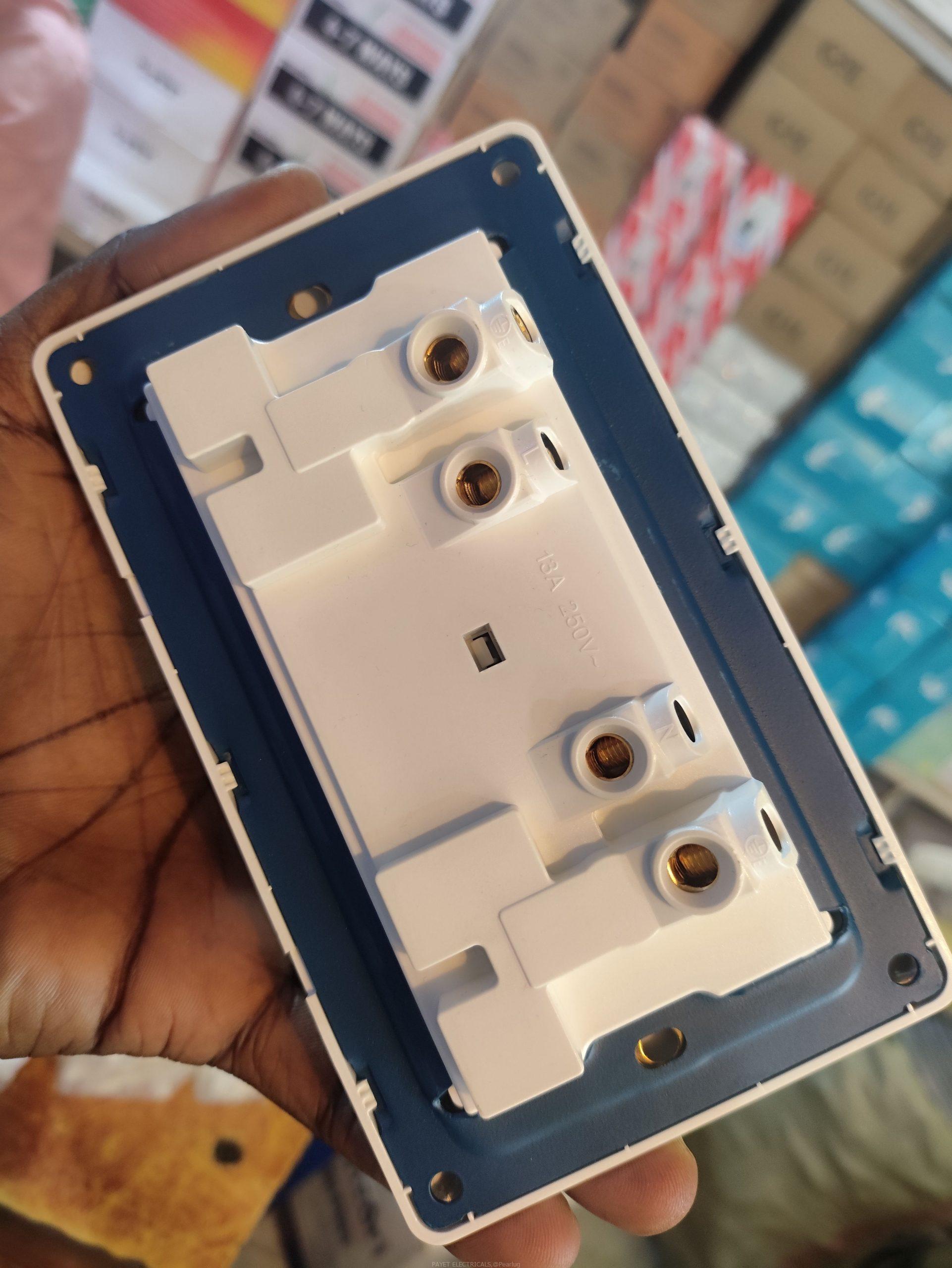 Double socket for multiple inputs