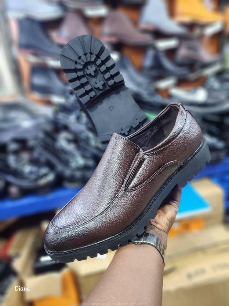 Shoe
