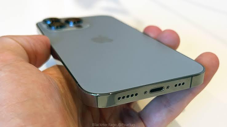 Iphone 13 pro-max (256GB) titanium black 5G